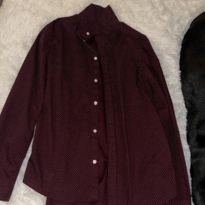 Men’s maroon button up H&M polo